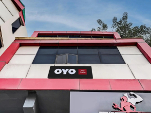 Flagship 92050 Oyo Flagship