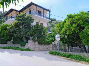 John s House - Chorto Pelion