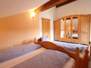 Rustic Holiday Home near Ski Area in Hopfgarten im Brixental