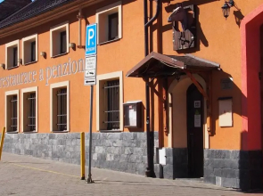 Penzion a Restaurace Na Jízdárně