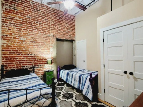 Geneva's Place LLC