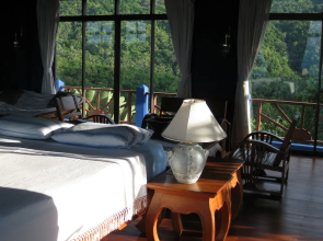 3 Bedroom Seaview Villa Leila