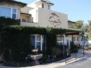 Laguna Cove Hotel