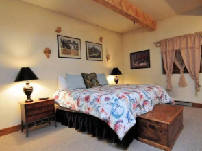 Christophe Condo with pool and Mt view