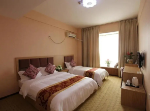 Super 8 by Wyndham Chengdu Yi Pin Tian Xia