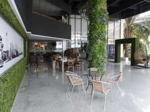 Town In Town Garden Resort