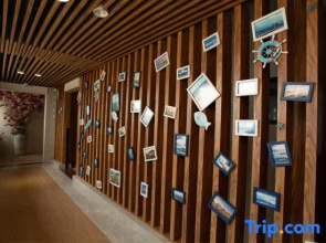 huasheng Holiday Apartment