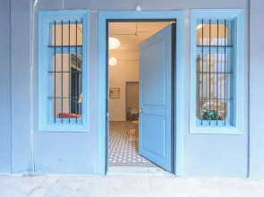 Flame 3-Bedroom Apartment in Mar Mikhael