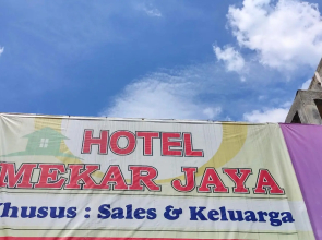 Hotel Keluarga Mekar Jaya Syariah Near UNS Solo