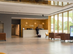 mk | hotel tirana