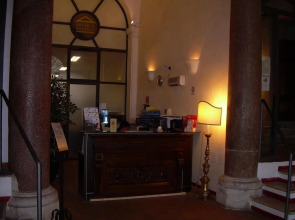 Отель Domus Sessoriana