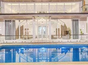 ELIVAAS Meraki Luxe 6BHK Glass Villa