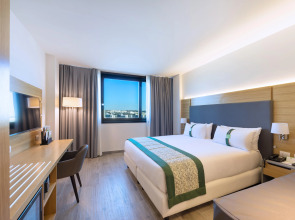 Holiday Inn Naples by IHG