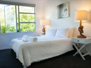 Condo on the Beach at the Sands Onetangi
