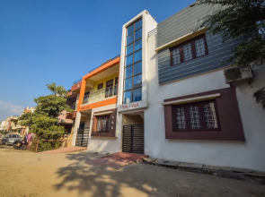 OYO 10094 Home Elegant Stay Hiran Magri