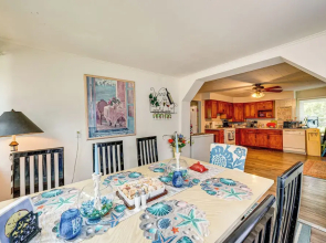 Powers Lake Home w/ Patio - 9 Mi to Lake Geneva!