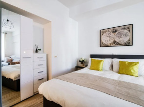 MyHomeInComo - S&O Apartment