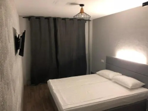 CM's Hotel
