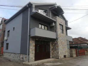 Hostel & Apartments Academy