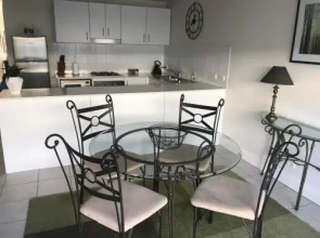 Travers Street Apartment