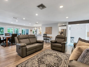 819 Napoli Lane