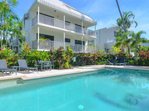 Seascape Holiday-Tropical Reef Apartment