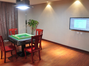 Wuhan Guochuang Chuyuan East Lake Hotel