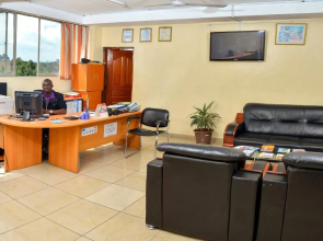 Diamond Plaza Apartments