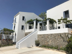 Zathea Apartments