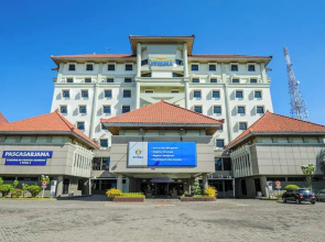 Graha Widya Bhakti at STIESIA Surabaya