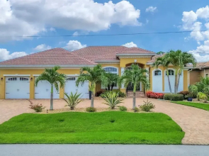 333 Trieste Drive
