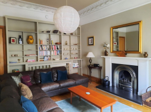 297 Charming Spacious 2 Bedroom Apartment in the Centre of Edinburgh s Old Town