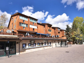 Lionshead Centre #307 3 Bedroom Condo by Redawning