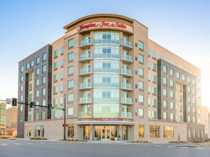 Hampton Inn & Suites by Hilton Huntsville Downtown