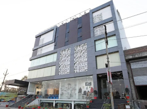 OYO 11375 Hotel G20 Inn