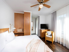 Sunday Rugen Standard Double Room Annex