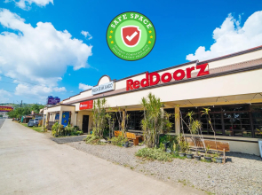 RedDoorz near San Juanico Bridge Tacloban