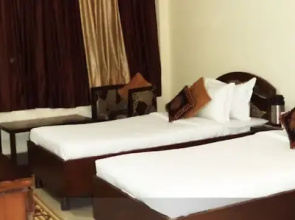 Vakna Highway Guest House