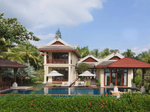 Отель The Ritz-Carlton Sanya Yalong Bay