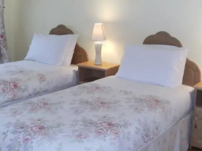Inny River Lodge