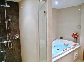 The Privilege Residence : 1 Bedroom apartment in Patong