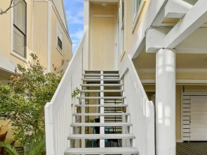 Happy Beach Villa 3 Bedroom Condo by RedAwning