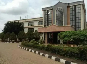 Nelrose Hotel