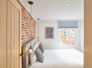 Host Stay Modern Industrial Golden Lion Apartments