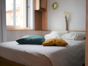 Studio sympa avec petit déjeuner entre canal et Loire