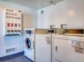 Motel 6 Buffalo, NY - Airport - Williamsville