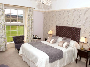 Ees Wyke Country House