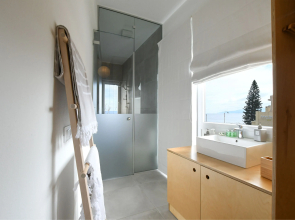 Ammos Suite