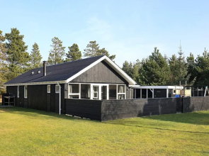 Suave Holiday Home in Vejers Strand near Sea