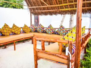 Uhuru House and Restaurant